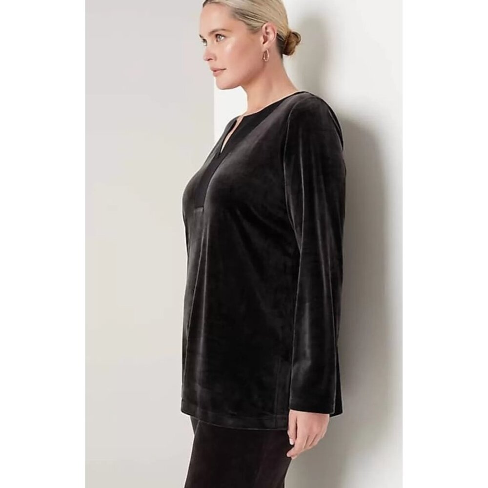 NWT J. Jill Womens Size XS Black Velvet V-Neck Pullover Tunic Top NEW - Picture 2 of 7